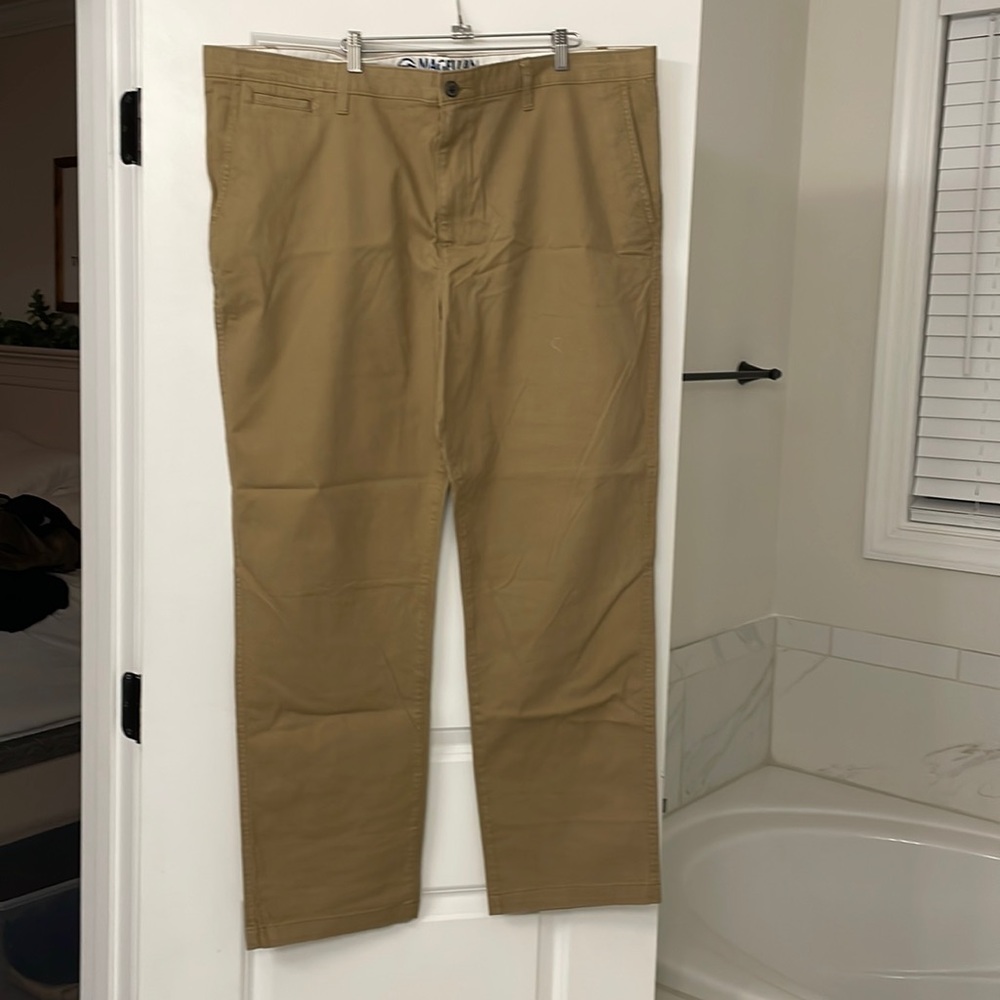 Magellan Mens khakis